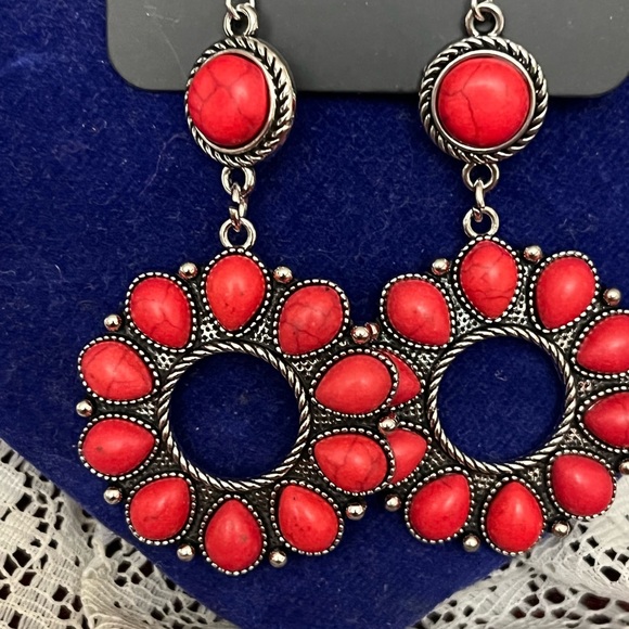 💥3/$13.00💥Paparazzi Earrings ( Bundle) - Picture 2 of 9